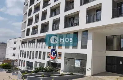 Lindo apartamento, 2 quartos, varanda, elevadores, garagem na Rio Branco R$1.250,00+txs