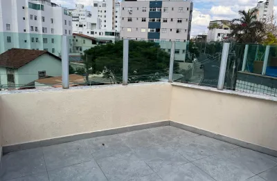 Cobertura prédio individual 02 quartos reformada melhor preço