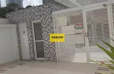 Apartamento desocuapado com 2 domitórios, suite, 1 vaga em excelente localização