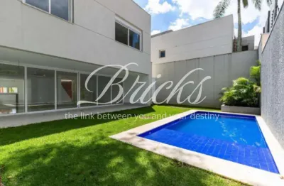 Casa em condominio fechado na granja julieta com 4 dormitórios e 5 vagas