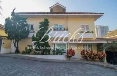 Casa em condomínio fechado no jardim prudencia com 4 dormitórios e 3 vagas