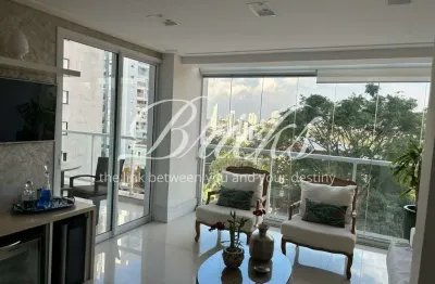 Apartamento a venda na vila mariana, com 230m², 3 suítes, 4 vagas e varanda com vista livre