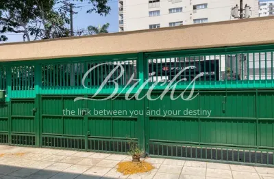 Casa com 5 quartos à venda na Rua Demóstenes, 1217, Campo Belo, São Paulo