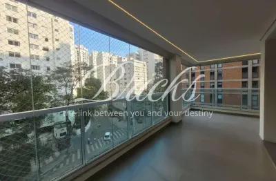 Excelente apartamento com 230m² , 3 quartos , 3 suítes, 4 vagas