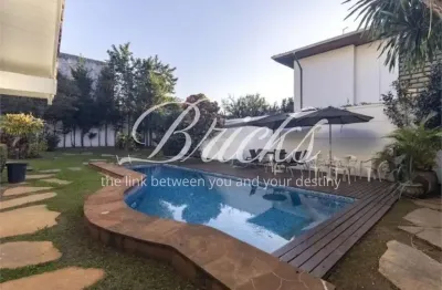 Casa com 4 quartos para alugar na Rua Texas, 425, Brooklin, São Paulo