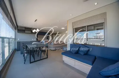 apartamento 100% reformado Orbit Vila Olímpia em andar alto rico em lazer 3 quartos 2 vagas varanda