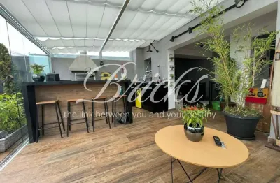 Cobertura reformada, moderna, proxima a estação praça da arvore