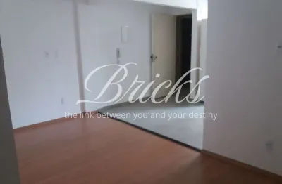 Apartamento reformado próximo a estação higienopolis mackenzie 2 quartos 1 vaga