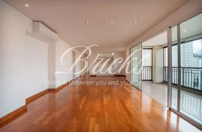 Apartamento com 4 quartos para alugar na Avenida Jurema, 200, Moema, São Paulo