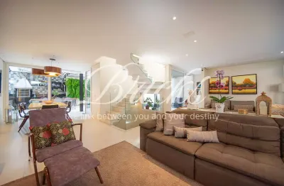 Casa em condomínio fechado com 4 quartos à venda na Rua Vicente Leporace, 382, Campo Belo, São Paulo