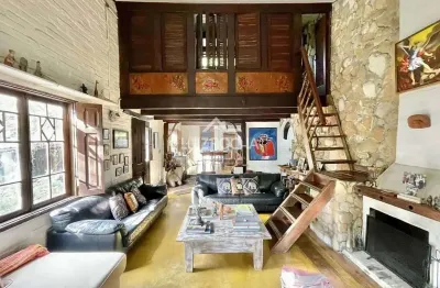 Casa térrea à venda, 3 dorm(1 suíte) por r$ 1.600.000, cond. vila moinho velho, embu das artes, sp