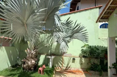 Casa com 3 quartos à venda na rua esmeralda, 552, praia de setiba, guarapari por r$ 850.000