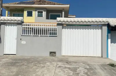 Excelente casa duplex em araruama no bairro parque hotel!!