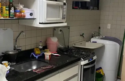 Apartamento mobiliado com 2 quartos (1 suíte) e vaga coberta – excelente localização!