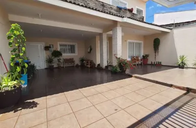 Residência alto padrão, 3 suítes, piscina e 6 vagas, jd vila são domingos, sorocaba