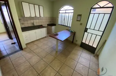 Casa em condomínio fechado com 4 quartos para alugar na rua augusto lelles, 17, santo antônio, conselheiro lafaiete por r$ 6.000