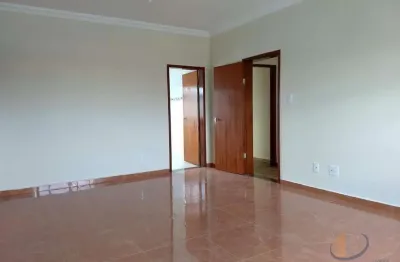 Apartamento com 3 quartos à venda na rua barão de pouso alegre, 575, são sebastião, conselheiro lafaiete por r$ 450.000