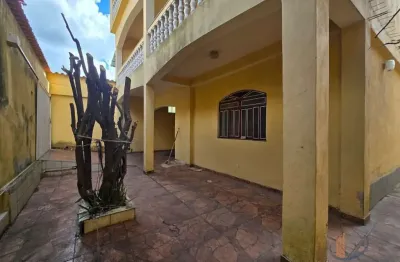 Casa em condomínio fechado com 3 quartos para alugar na rua rubens amaral, 623, santa matilde, conselheiro lafaiete por r$ 2.300