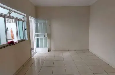 Casa em condomínio fechado com 3 quartos para alugar na rua raimundo andrade dornelas, 35, arcádia, conselheiro lafaiete por r$ 1.200