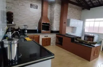 Casa em condomínio fechado com 3 quartos à venda na rua milton tereza filho, 570, parque das acácias, conselheiro lafaiete por r$ 800.000