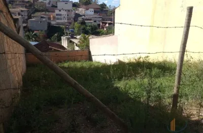 Terreno em condomínio fechado à venda na rua luiz gonzaga de morais, 251, rochedo, conselheiro lafaiete por r$ 135.000