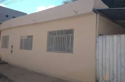 Casa em condomínio fechado com 1 quarto à venda na rua bezerra de menezes, 227, triângulo, conselheiro lafaiete por r$ 130.000