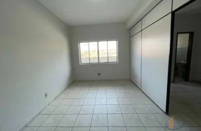 Kitnet / stúdio para alugar na rua afonso pena, 130, centro, conselheiro lafaiete por r$ 660