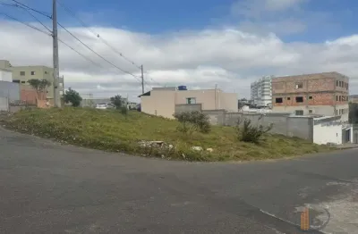 Terreno em condomínio fechado à venda na rua armando alves de oliveira, 1, parque bandeirantes, conselheiro lafaiete por r$ 400.000