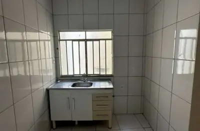 Kitnet / stúdio para alugar na rua dona mariana guimarães, 329, queluz, conselheiro lafaiete por r$ 800