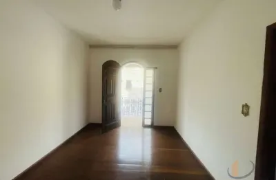 Casa em condomínio fechado com 3 quartos para alugar na rua manoel lemos, 36, albertina, conselheiro lafaiete por r$ 2.300