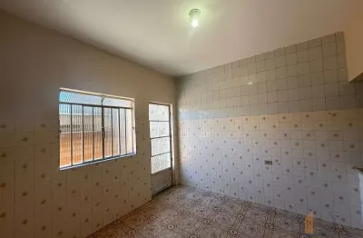 Casa em condomínio fechado com 2 quartos para alugar na rua adolfo antunes, 58, são dimas, conselheiro lafaiete por r$ 1.630