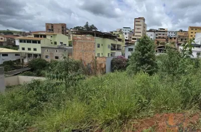 Terreno à venda no Expedicionários, Conselheiro Lafaiete  por R$ 180.000
