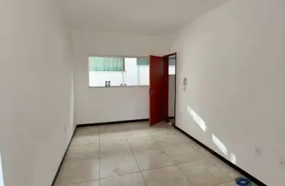 Apartamento com 2 quartos para alugar no Novo Horizonte, Conselheiro Lafaiete  por R$ 850
