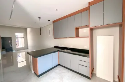 Casa com cozinha planejada próximo á avenida das palmeiras