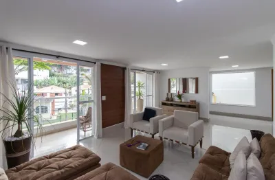 Belíssimo sobrado novo requinte e qualidade em todos ambientes arquitetura futurista piscina com privacidade total  localização nobre ao pé da serra da cantareira!!