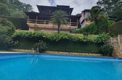 Belissima vivenda na serra da cantareira ! moderna  aconchegante com 1100m2 de terreno