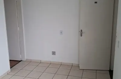 Apartamento p/ modernizar amplo 50m² próximo a panetteria zn prédio arborizado com lazer  fácil acesso à marginal !