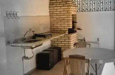 Sobrado Condominio Residencial Santa Terezinha  2 dormitórios Edícula 2 vagas de garagem 150m2  Reformado