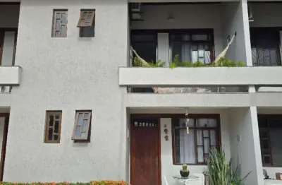 Casa em condomínio fechado com 2 quartos à venda na rua gavião, 425, pitangueiras, lauro de freitas por r$ 850.000
