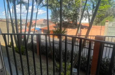 Ótimo apto térreo com 2 quartos- sala ampla com sacada- vila suissa