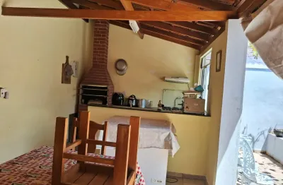 Casa térrea- 3 quartos- vila suissa- localizada próximo ao comércio local