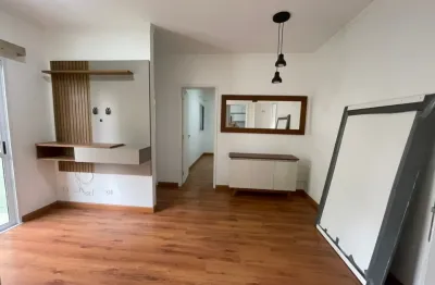 Apartamento térreo- para locação com 2 quartos- condomínio flora iii-mogi das cruzes