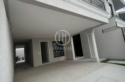 Morar com elegância no centro de itajaí: sobrado com 3 suítes e alto padrão