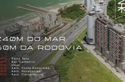 Invista em um apartamento apenas a 240 metros do mar em itapema-sc
