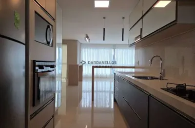 Locação anual com 4 quartos na rua 2500 em balneário camboriú