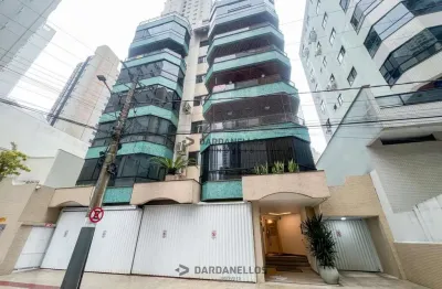 Apartamento com 02 dormitórios – Ed. Victor Meirelles, em Balneário Camboriú