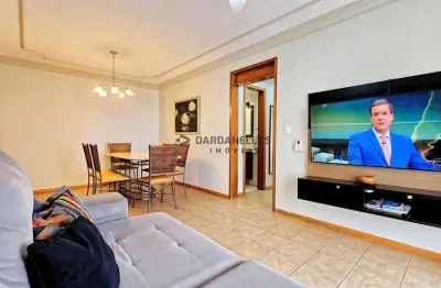 Apartamento mobiliado com 3 quartos, 2 vagas no Centro de Balneário Camboriú.