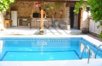 Casa com 4 dormitórios à venda, sendo 1 suíte,  330 m² por r$ 1.579.000 - piratininga - niterói/rj