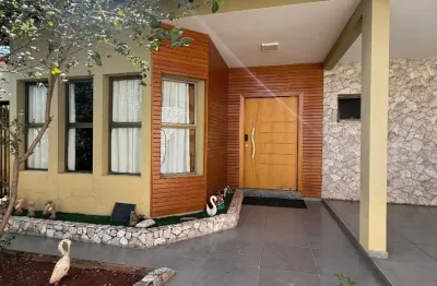 Casa com 5 quartos à venda na Rua C162, 1, Jardim América, Goiânia