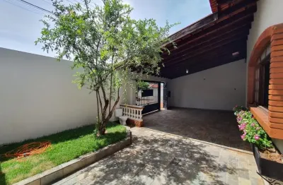 Oportunidade! casa com 3 quartos, sendo 1 suíte e edícula com 2 quartos e banheiro à venda no parque colina verde – bauru-sp